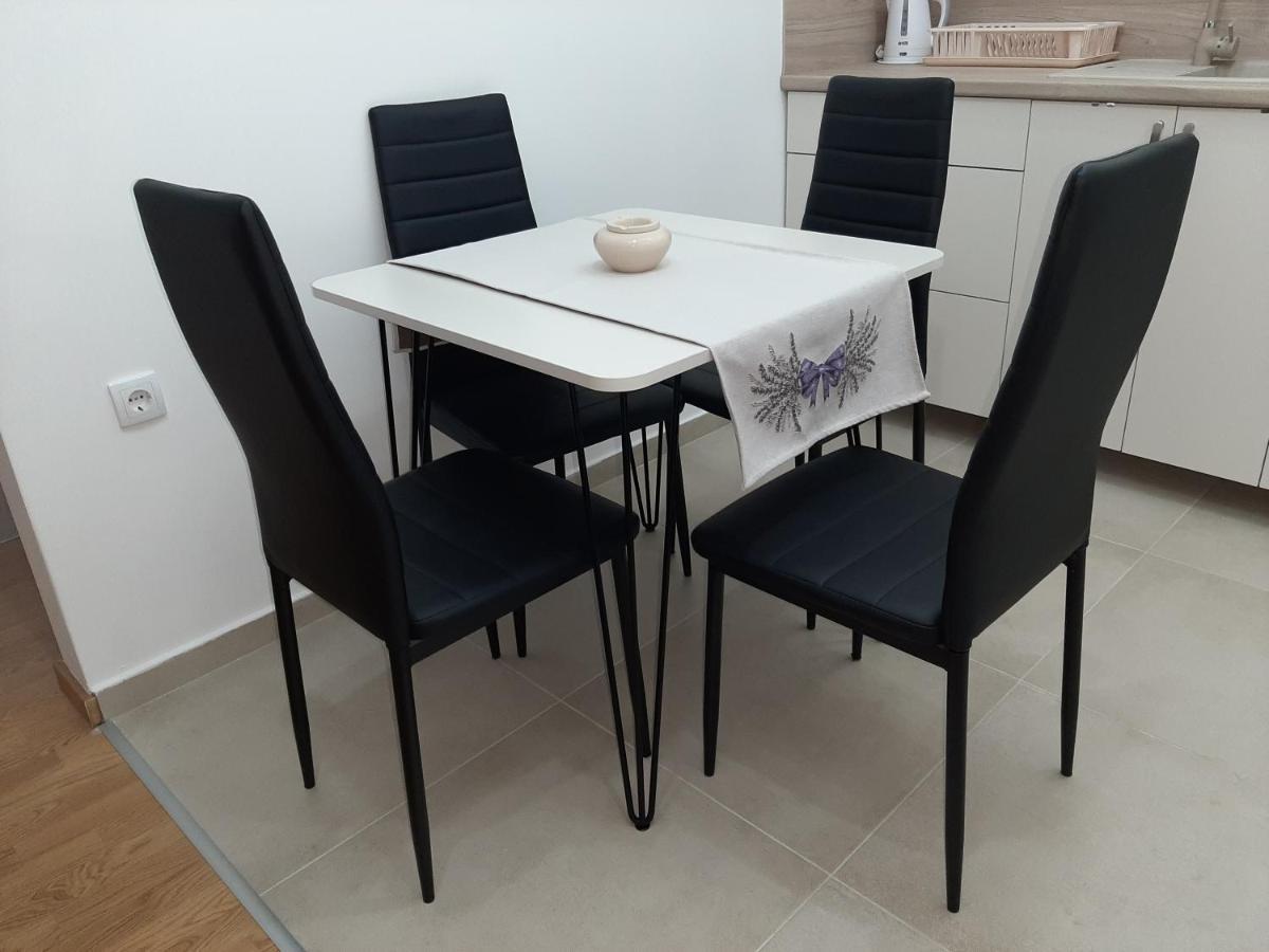 Apartman Viaggio Sremska Mitrovica Exterior foto